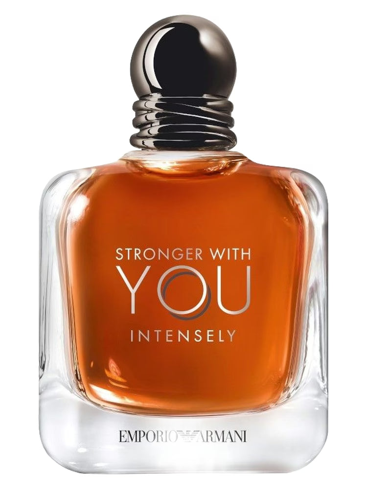Perfumy Emporio Armani Stronger With You Intensely w szklanej butelce z ciemnym korkiem